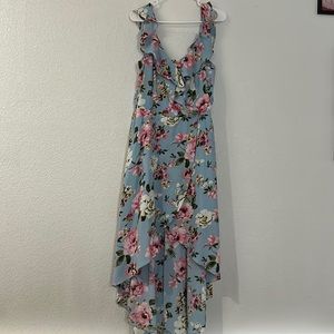 Wore once, as a maternity dress for a wedding, no tag